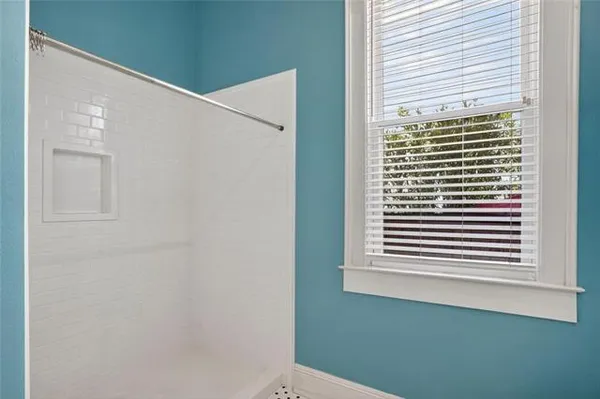 $1,945 | 725 Marengo Street, New Orleans, LA 70115