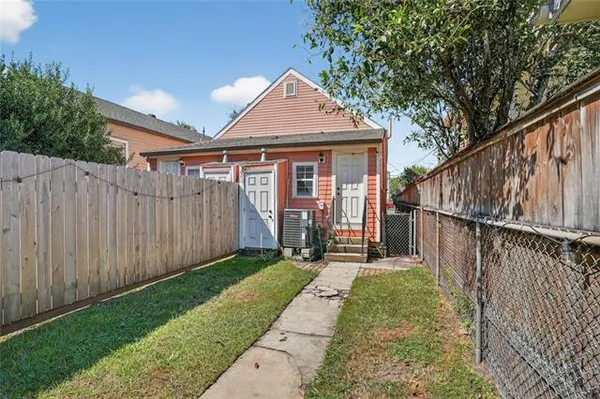 $1,945 | 725 Marengo Street, New Orleans, LA 70115