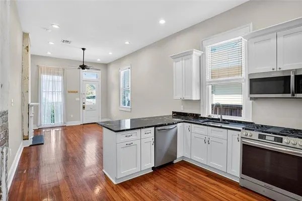 $1,945 | 725 Marengo Street, New Orleans, LA 70115