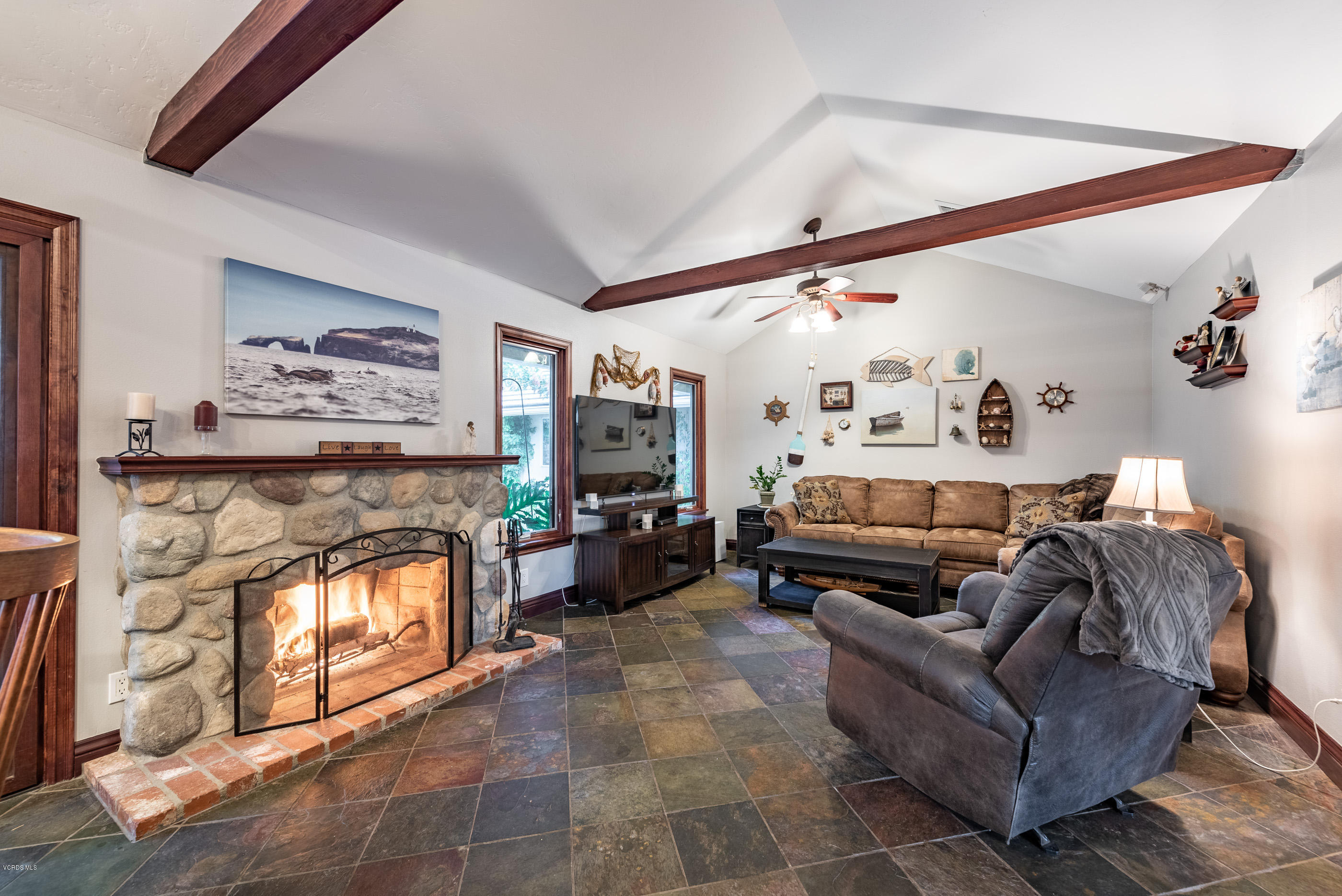 400 Longbranch Road Simi Valley, CA 93065 - Photo 21 of 74 Family Room
