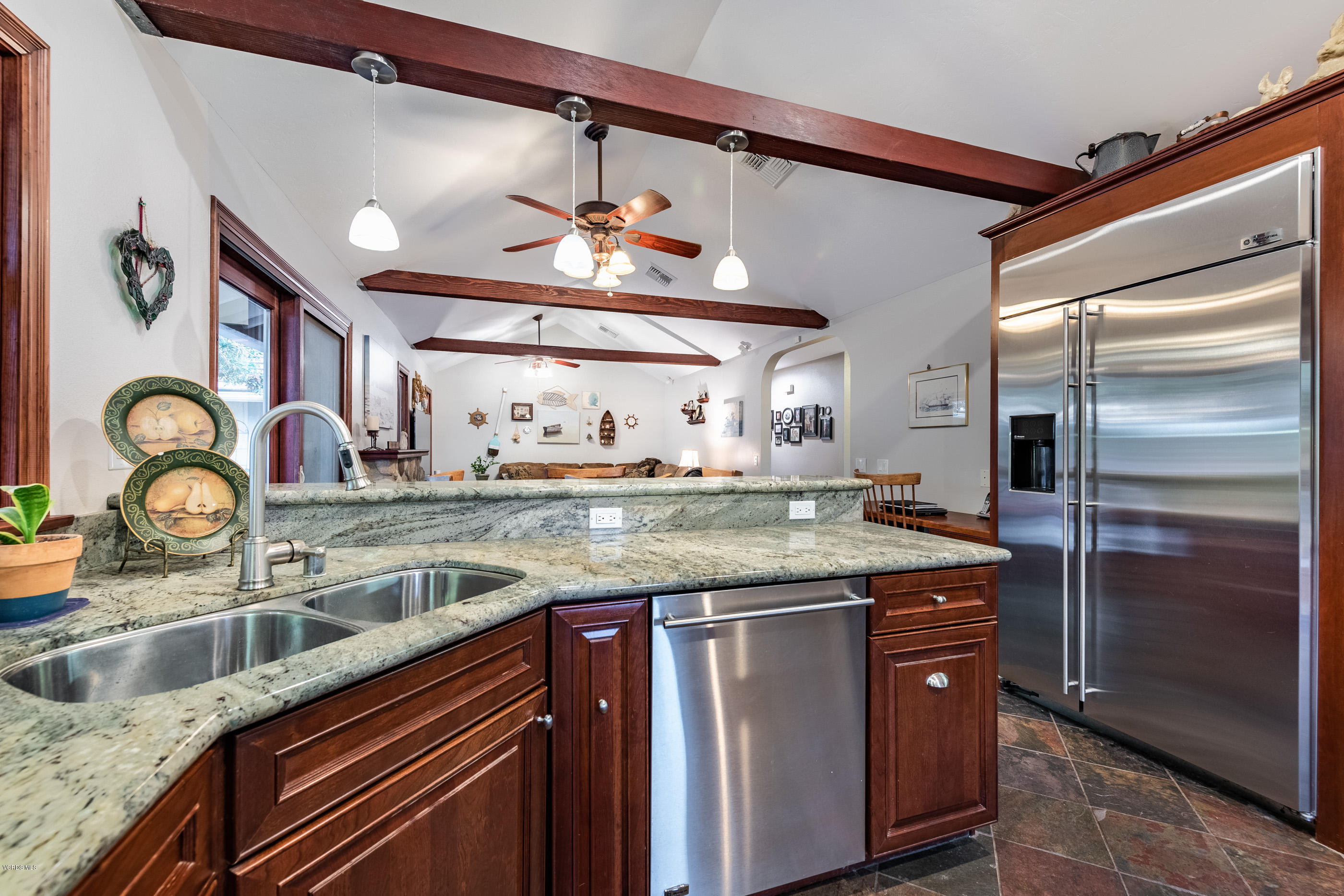 400 Longbranch Road Simi Valley, CA 93065 - Photo 27 of 74 Kitchen