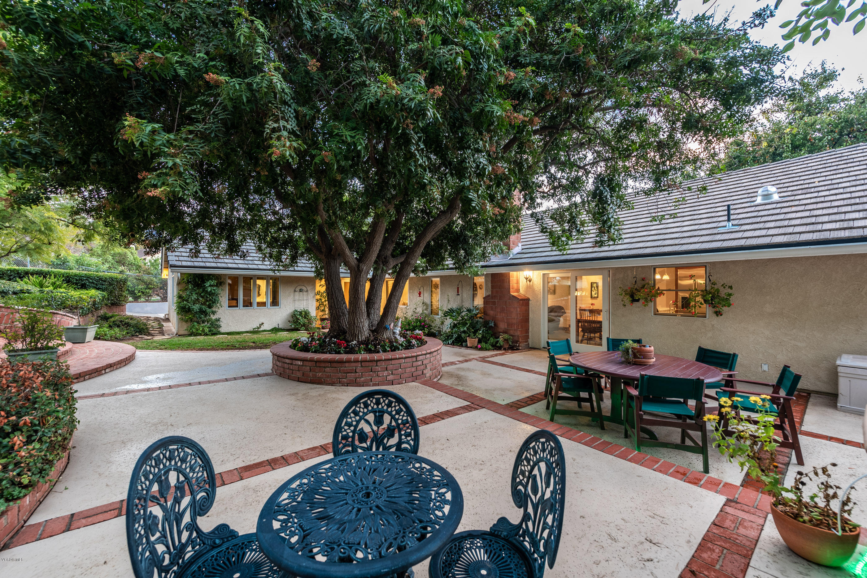 400 Longbranch Road Simi Valley, CA 93065 - Photo 53 of 74 Backyard