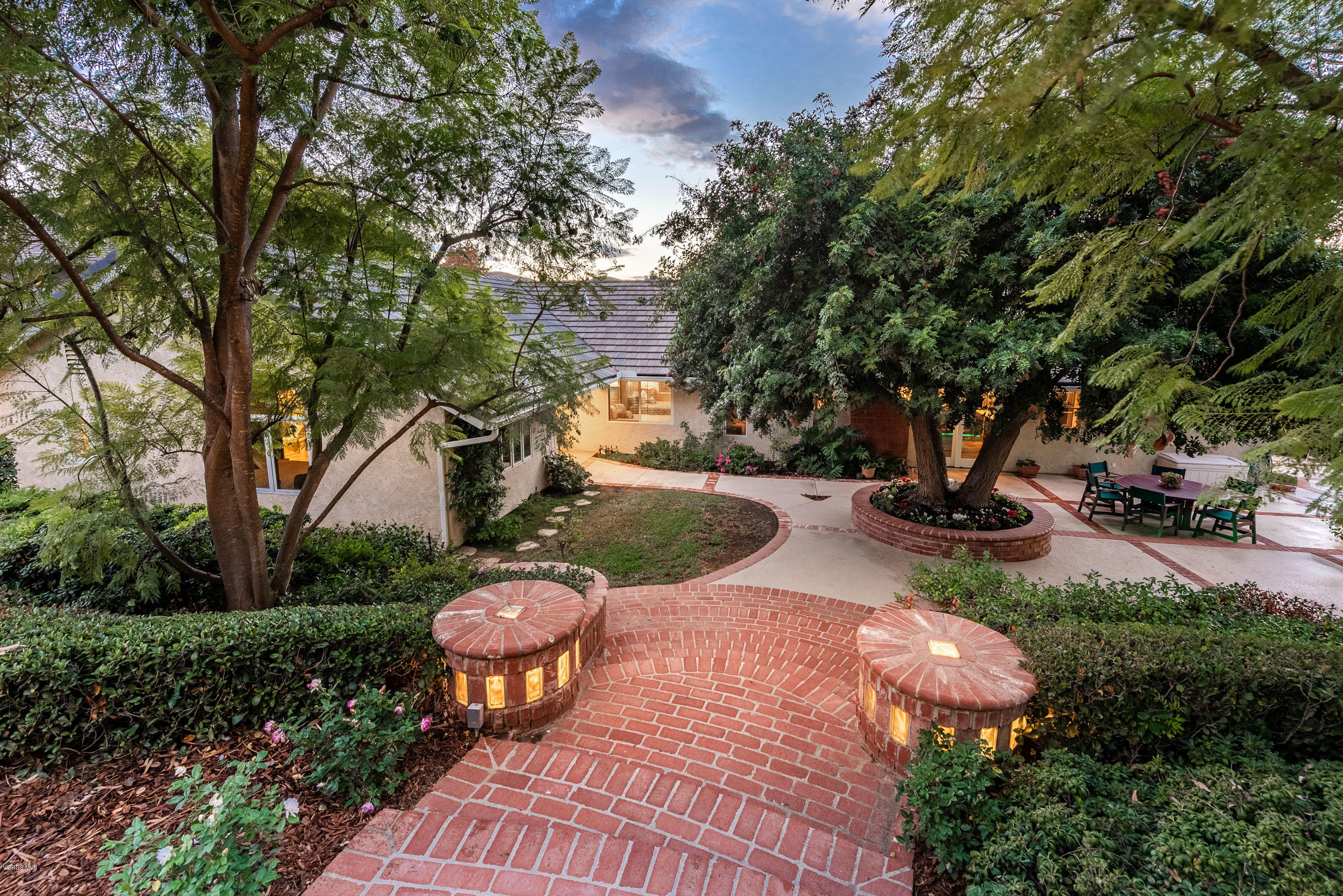400 Longbranch Road Simi Valley, CA 93065 - Photo 55 of 74 Backyard