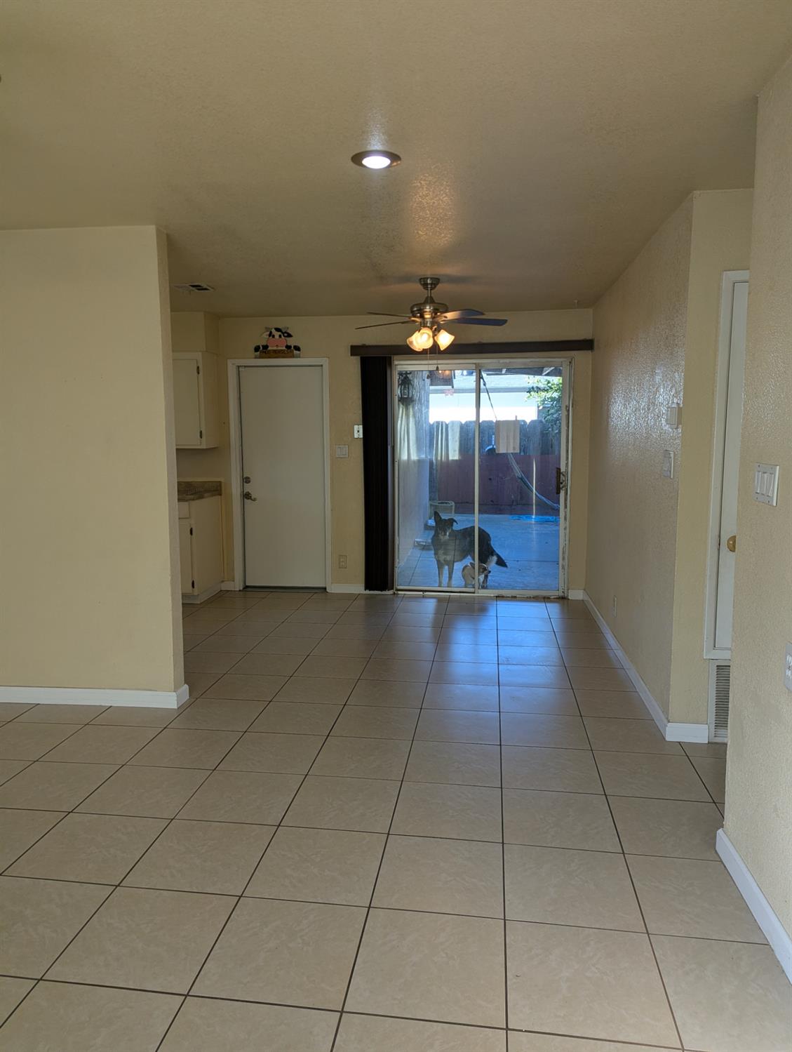 2228 Drake Avenue Merced, CA 95348 - Photo 5 of 24 a lobby with a glass door shower and livingroom