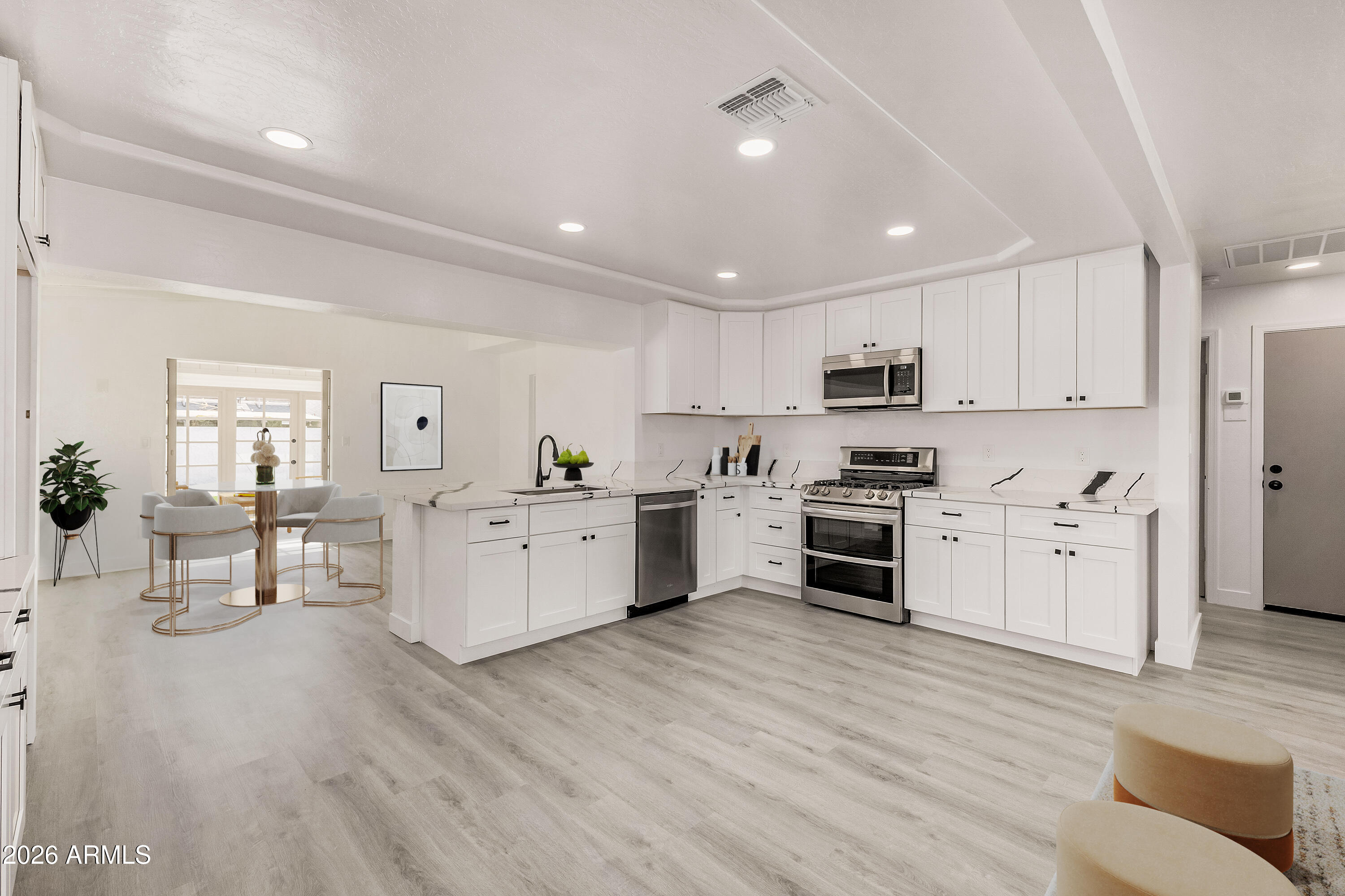 1647 West Villa Rita Drive Phoenix, AZ 85023 - Photo 8 of 59 Kitchen