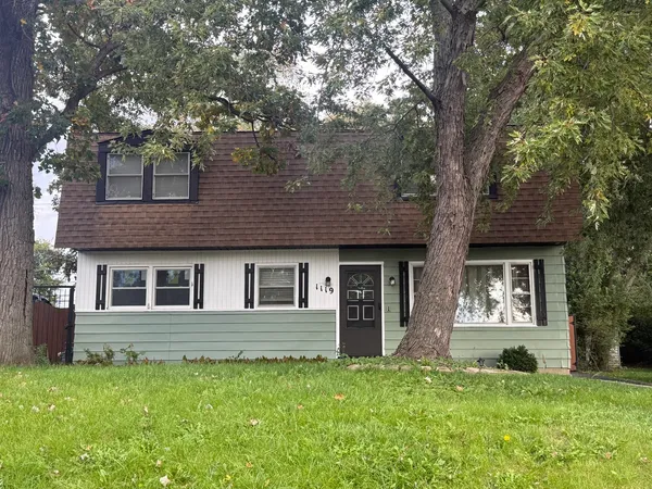 $2,900 | 1119 Villa Vista Drive, Round Lake Beach, IL 60073