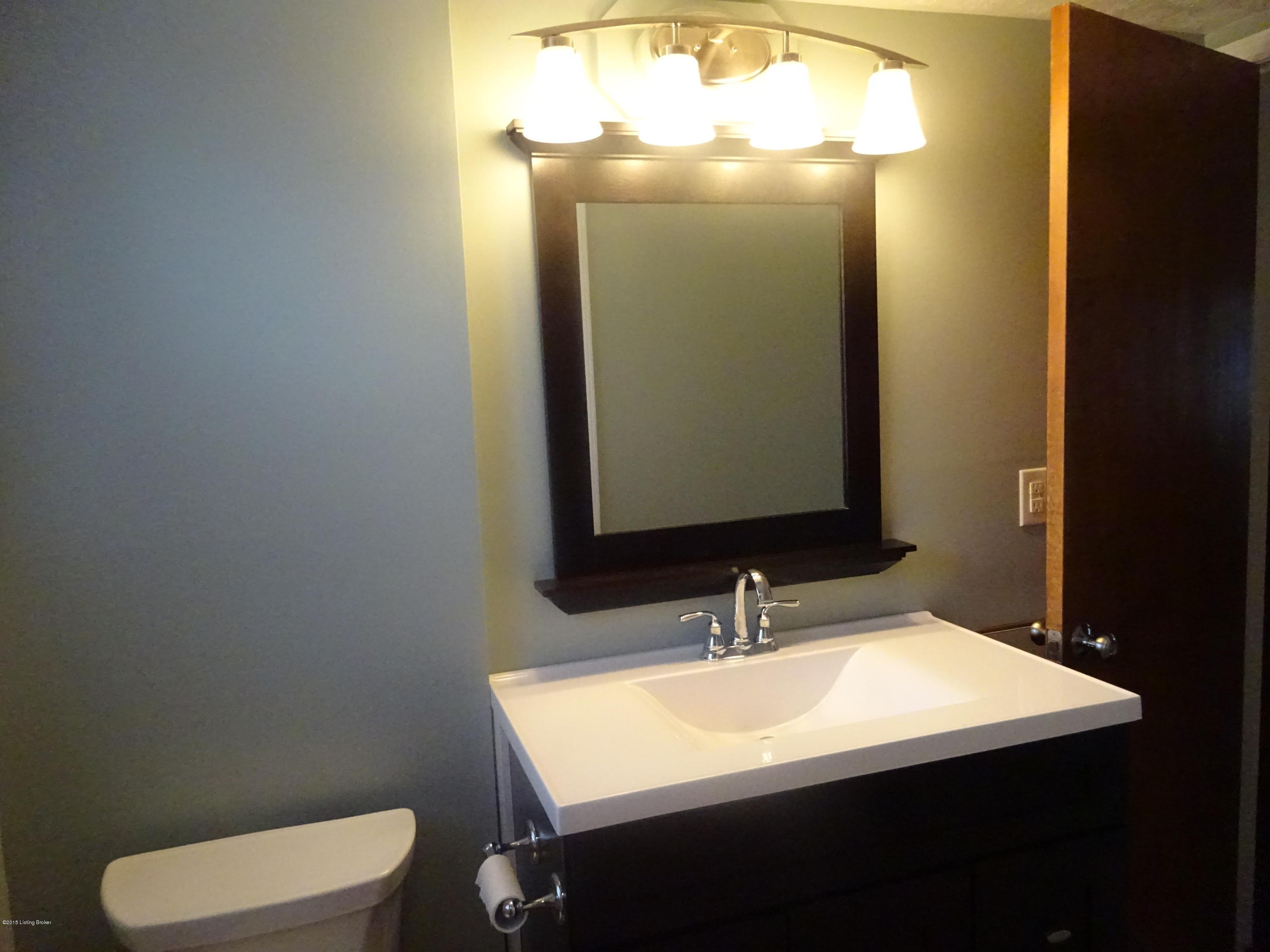 3753 Rouge Way Louisville, KY 40218 - Photo 20 of 28 228