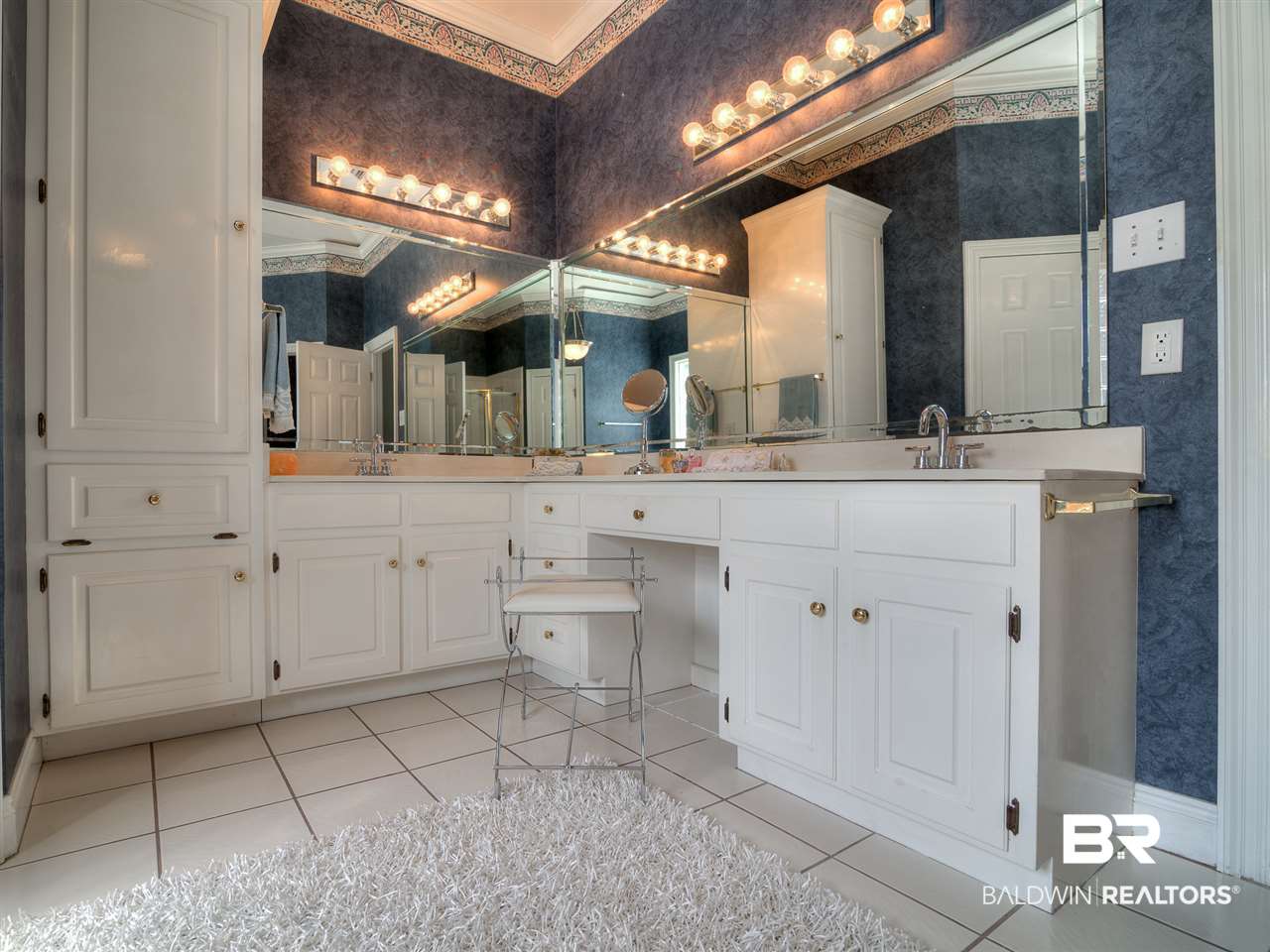 107 Pinetop Circle West Fairhope, AL 36532 - Photo 16 of 32 Master Bathroom