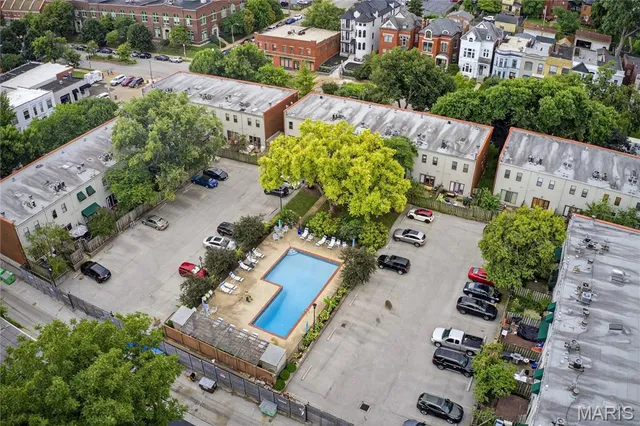 $378,000 | 4303 Laclede Avenue, Unit D, St. Louis, MO 63108