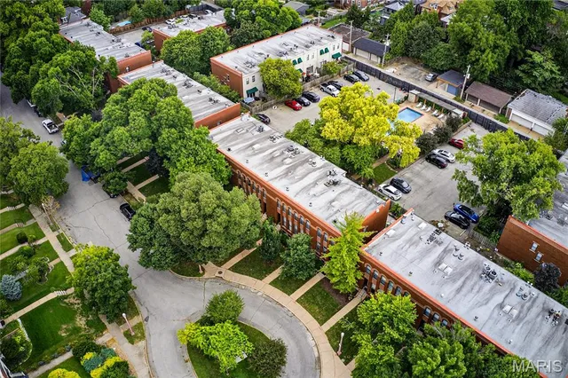 $378,000 | 4303 Laclede Avenue, Unit D, St. Louis, MO 63108