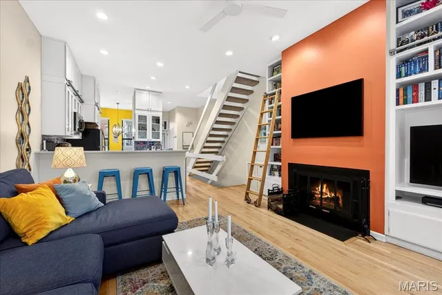 $378,000 | 4303 Laclede Avenue, Unit D, St. Louis, MO 63108