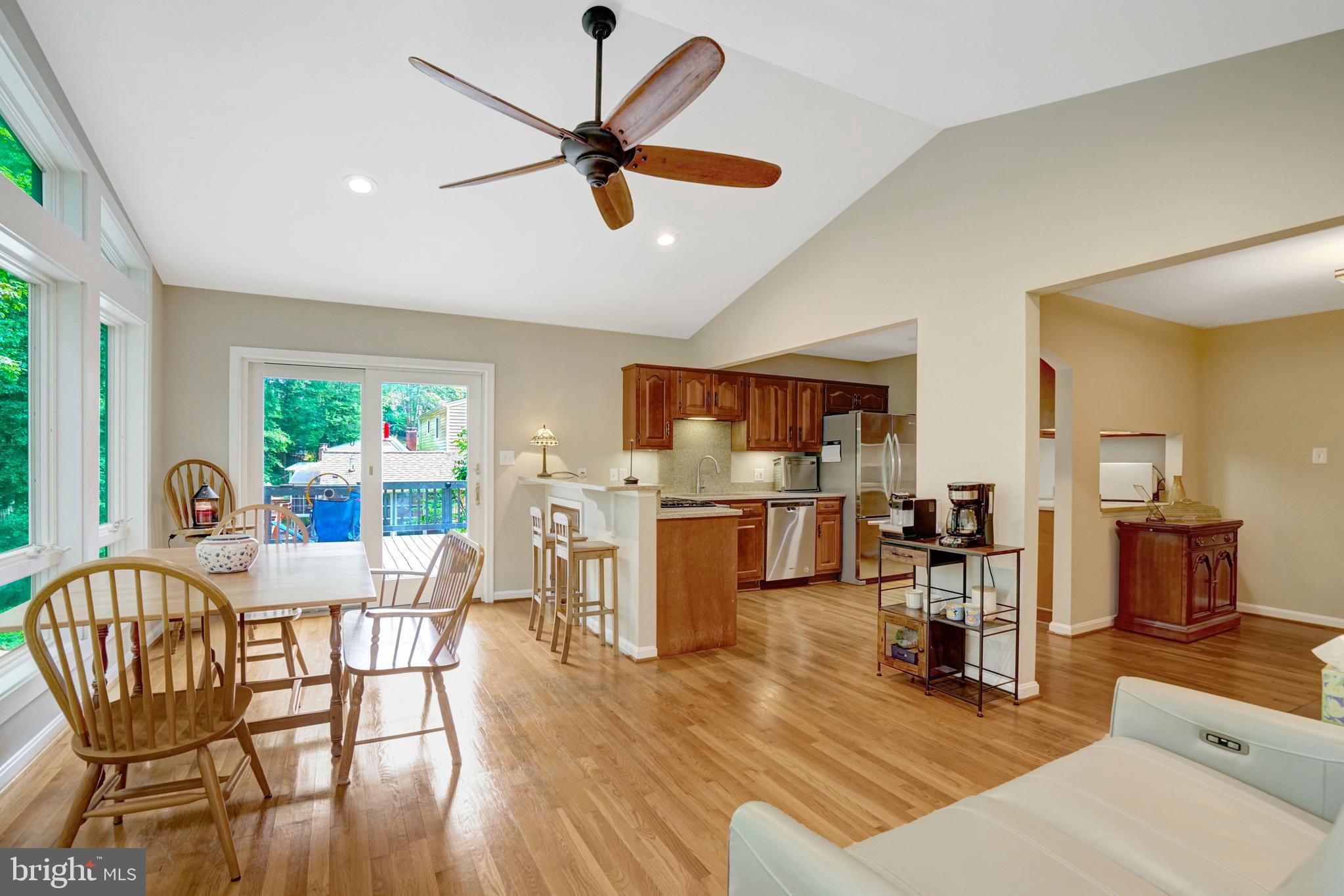 8640 Victoria Road Springfield, VA 22151 - Photo 47 of 75