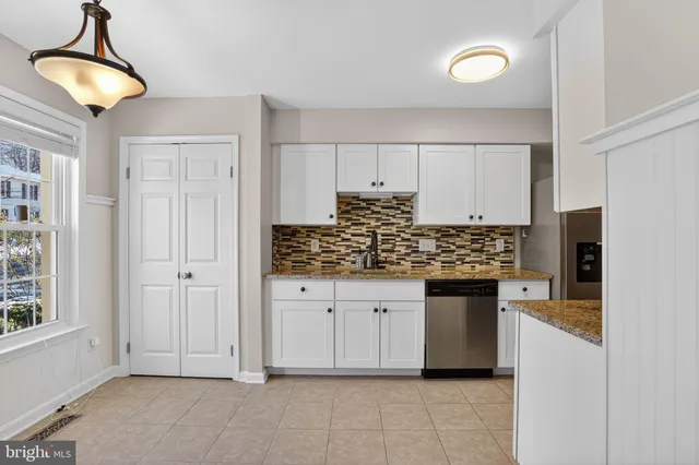 $3,299 | 5816 Apple Wood Lane, Burke, VA 22015