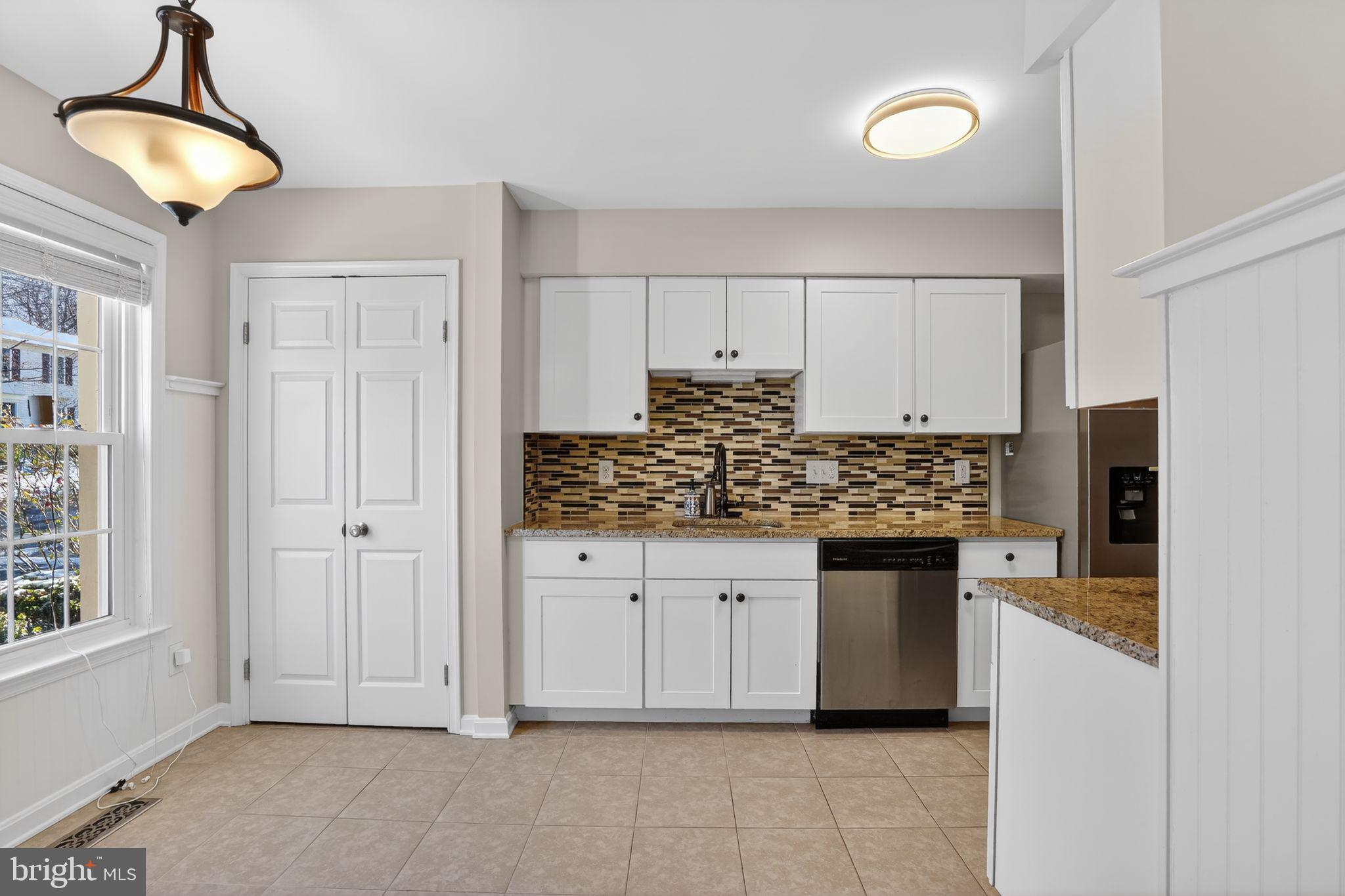 5816 Apple Wood Lane Burke, VA 22015 - Photo 6 of 30