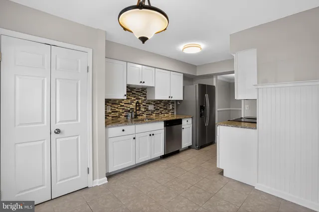 $3,299 | 5816 Apple Wood Lane, Burke, VA 22015