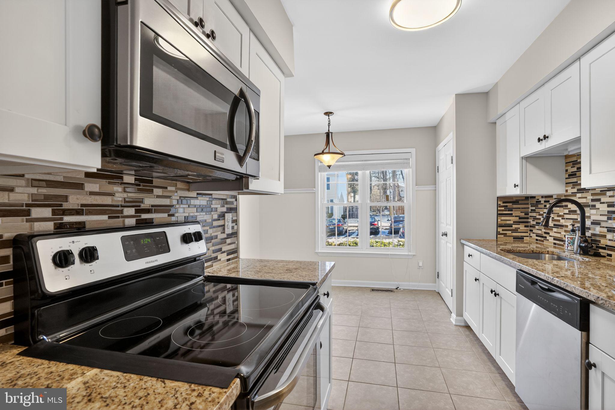 5816 Apple Wood Lane Burke, VA 22015 - Photo 9 of 30