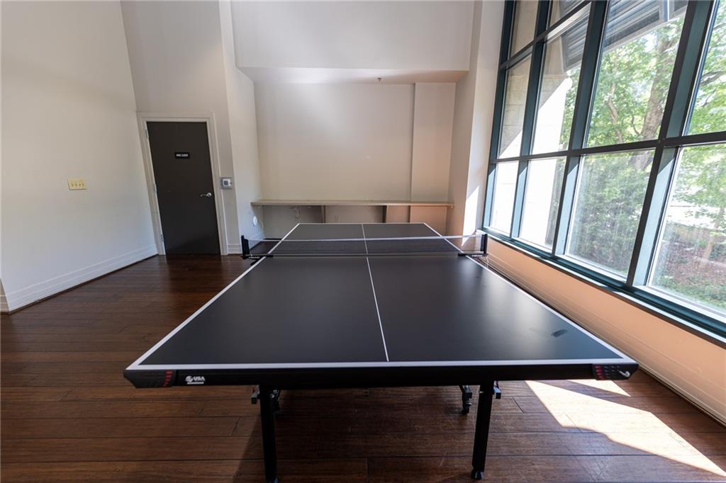 3040 Peachtree Road Northwest, Unit 613 Atlanta, GA 30305 - Photo 28 of 30 a view of a balcony with chair