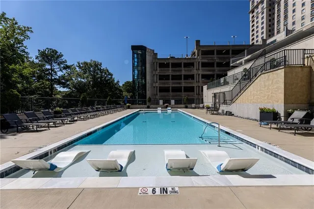 $280,000 | 3040 Peachtree Road Northwest, Unit 613, Atlanta, GA 30305