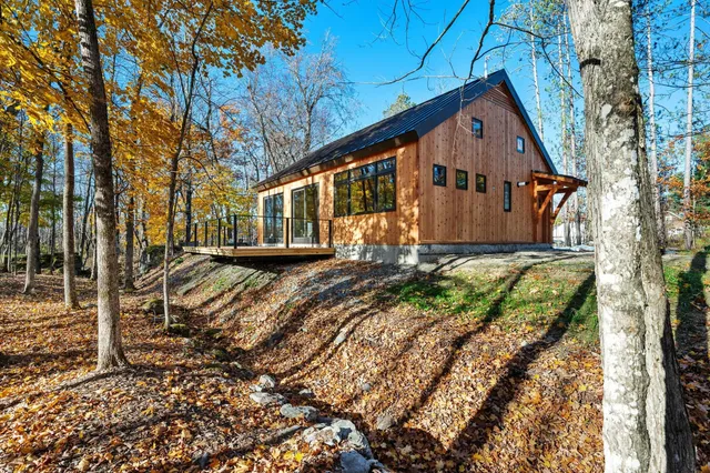 $499,000 | 8 River Road, Detroit, ME 04929