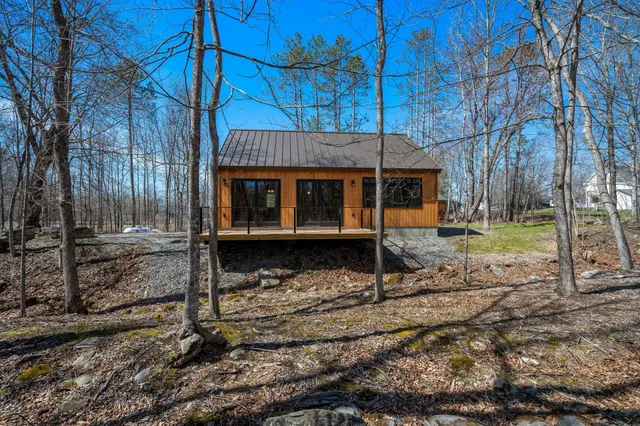 $499,000 | 8 River Road, Detroit, ME 04929