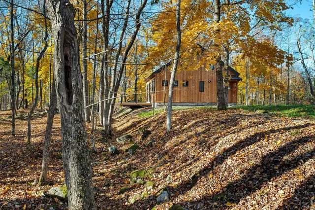 $499,000 | 8 River Road, Detroit, ME 04929