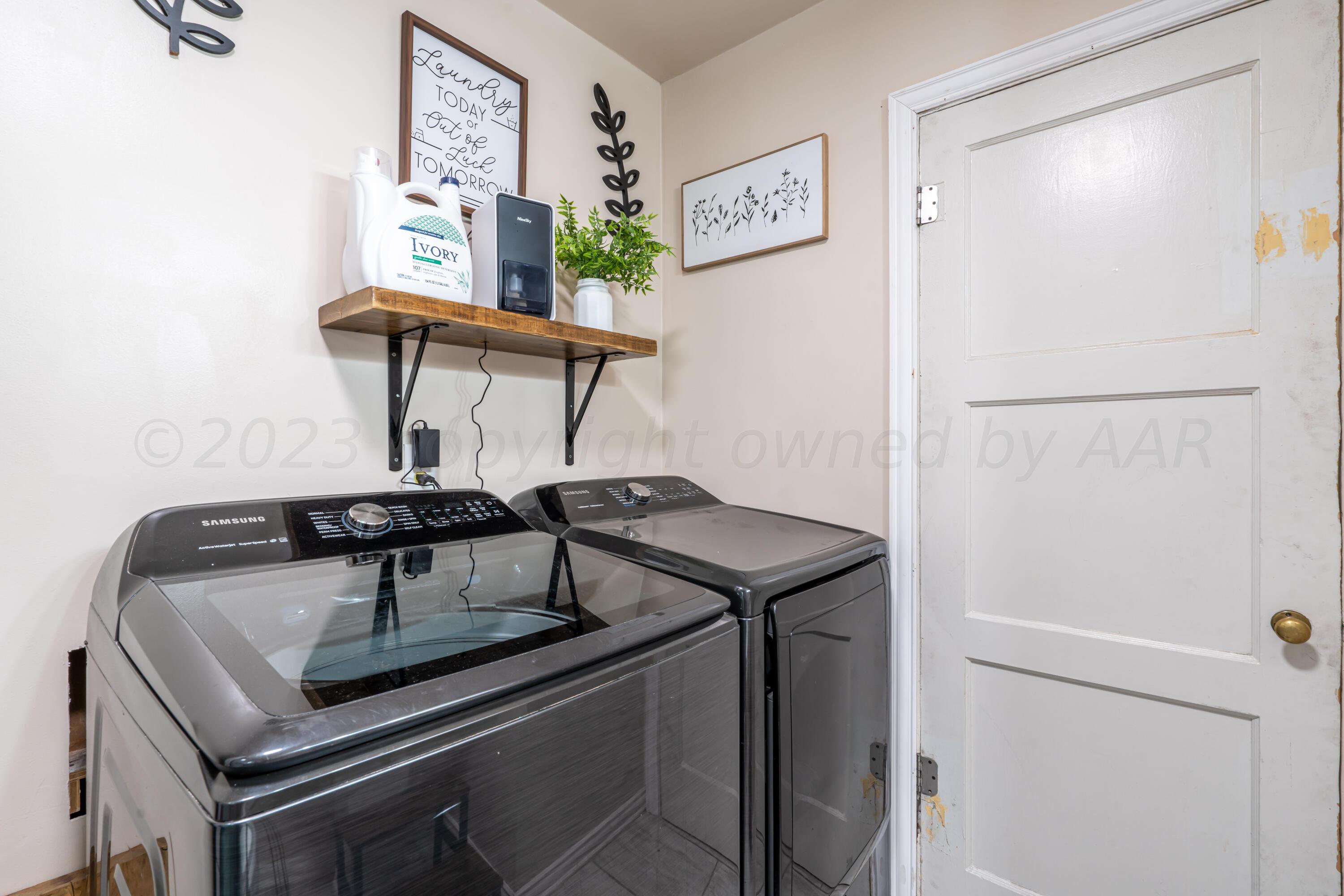 930 Nelson Street Borger, TX 79007 - Photo 12 of 19 903 Nelson-12 utility