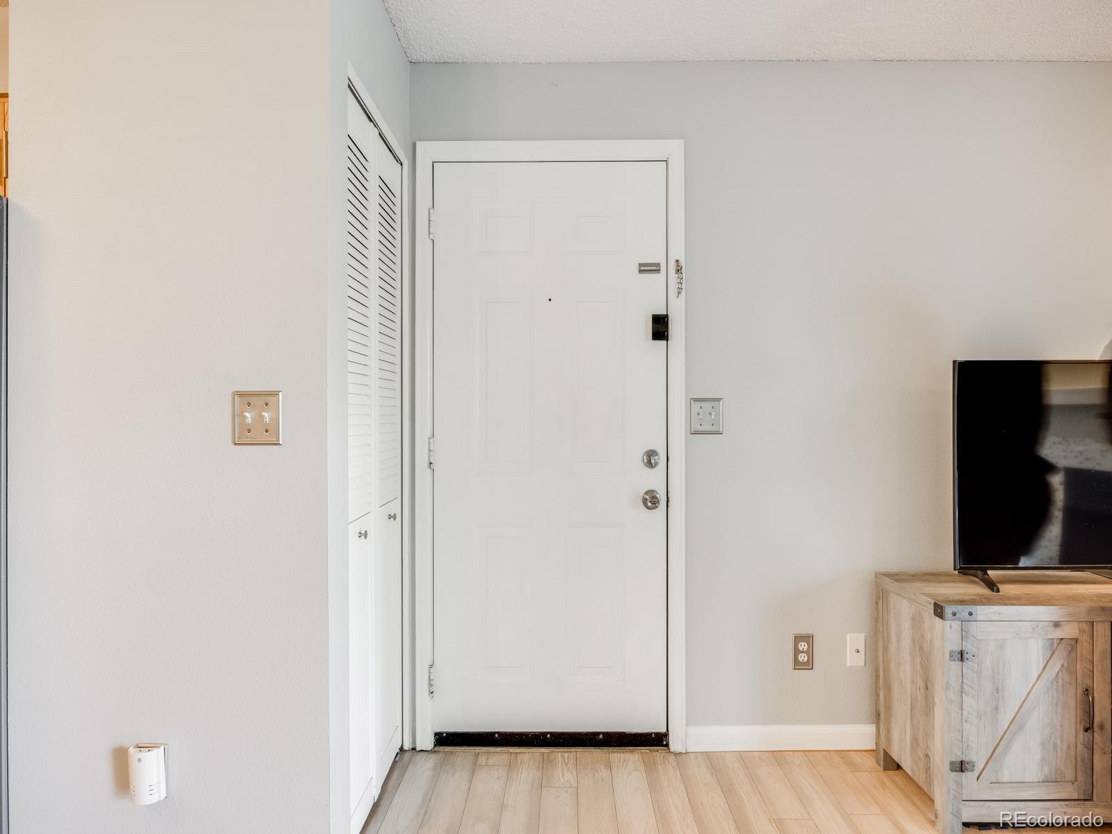 2575 South Syracuse Way, Unit K201 Denver, CO 80231 - Photo 3 of 19