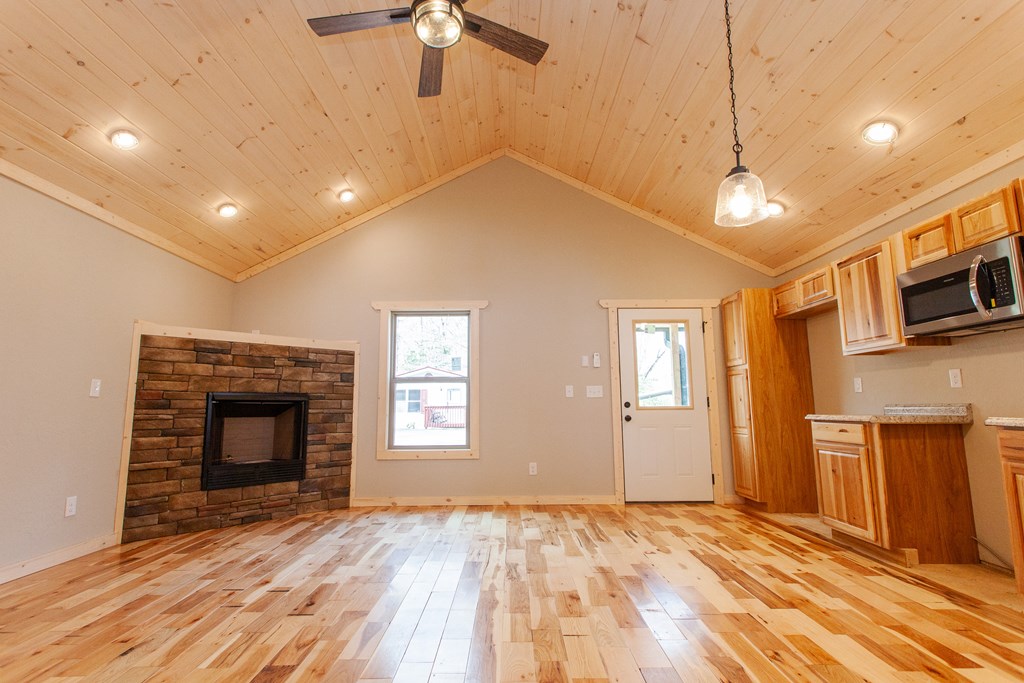 175 Fort Butler Street Murphy, NC 28906 - Photo 13 of 37 Gallery Image 13