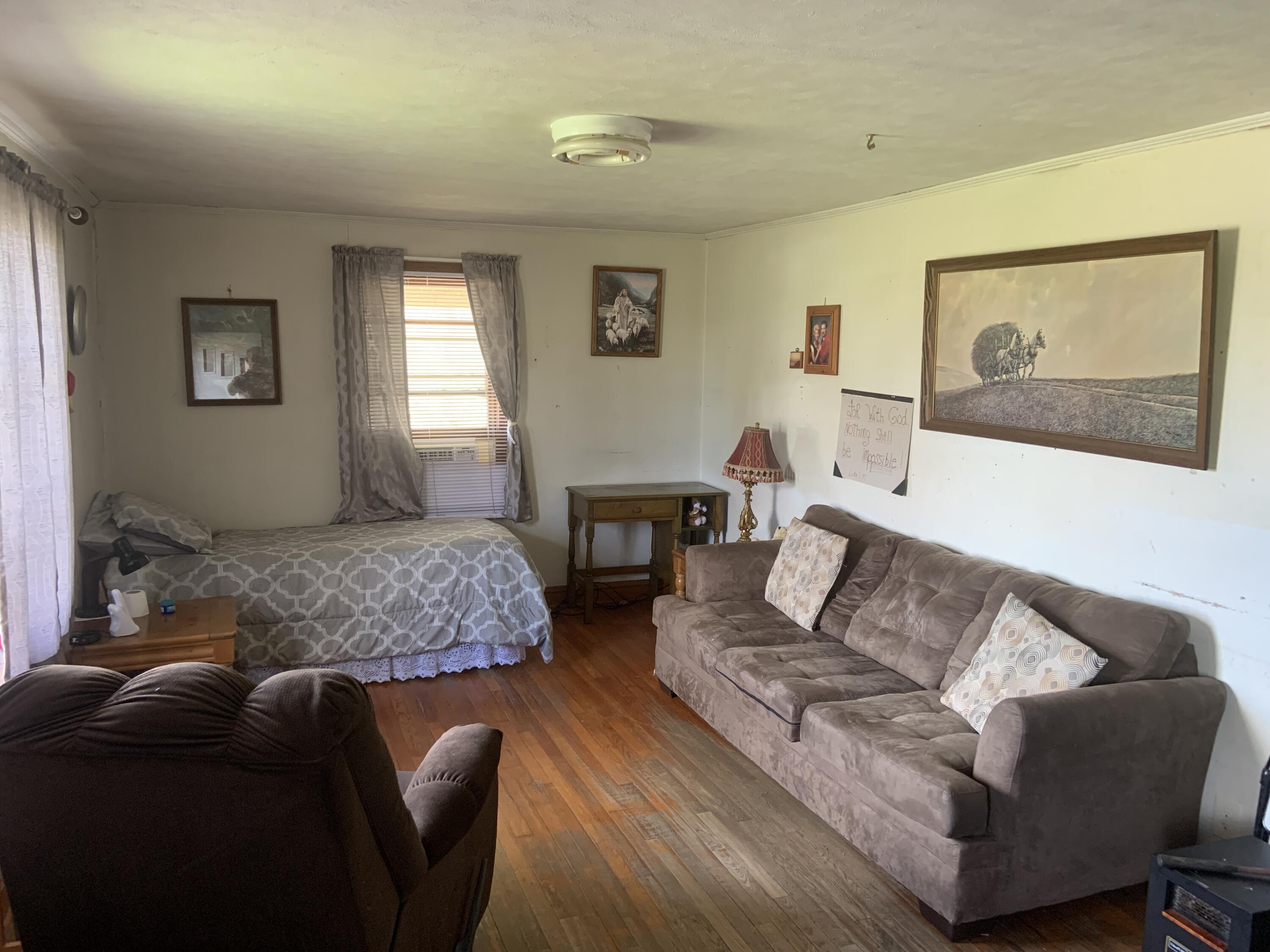 4085 Mt Carmel Road Mosheim, TN 37818 - Photo 2 of 7 IMG_5973