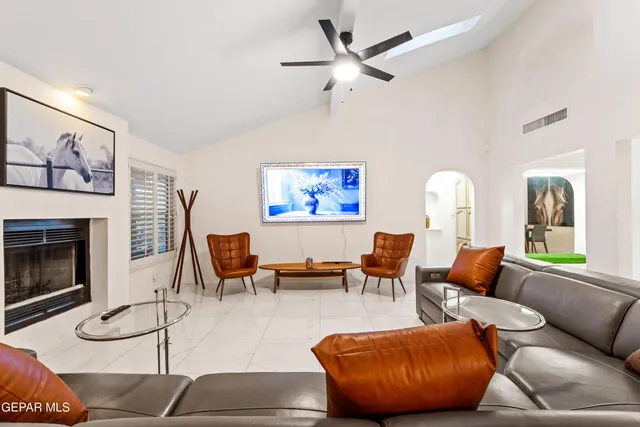 $449,999 | 5704 Verde Lagos Place, El Paso, TX 79932