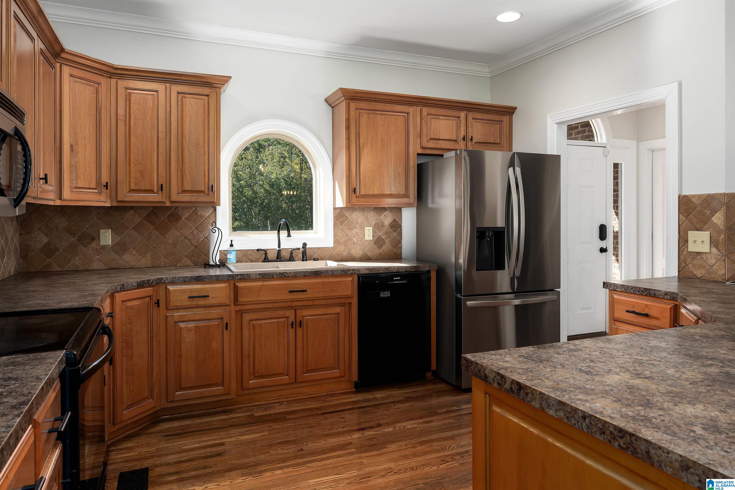 132 Meadow Brook Springville, AL 35146 - Photo 3 of 24