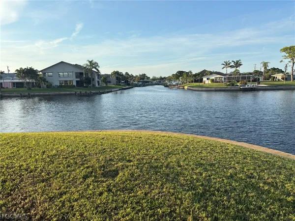$3,200 | 4500 Southeast 5th Place, Unit 106, Cape Coral, FL 33904