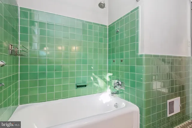 $2,900 | 221 Westwood Road, Annapolis, MD 21401