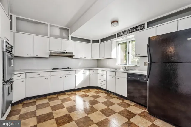 $2,900 | 221 Westwood Road, Annapolis, MD 21401