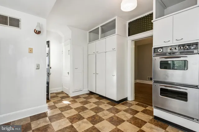 $2,900 | 221 Westwood Road, Annapolis, MD 21401