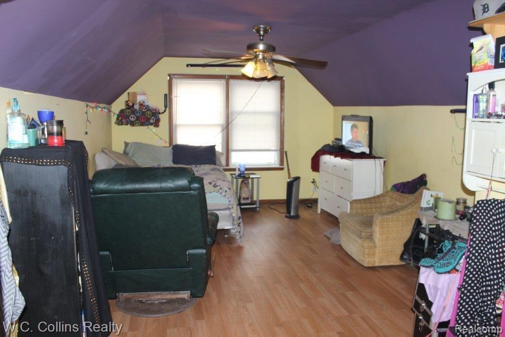 25186 Hayes Road Roseville, MI 48066 - Photo 6 of 12 6 Bedroom 3.jpg