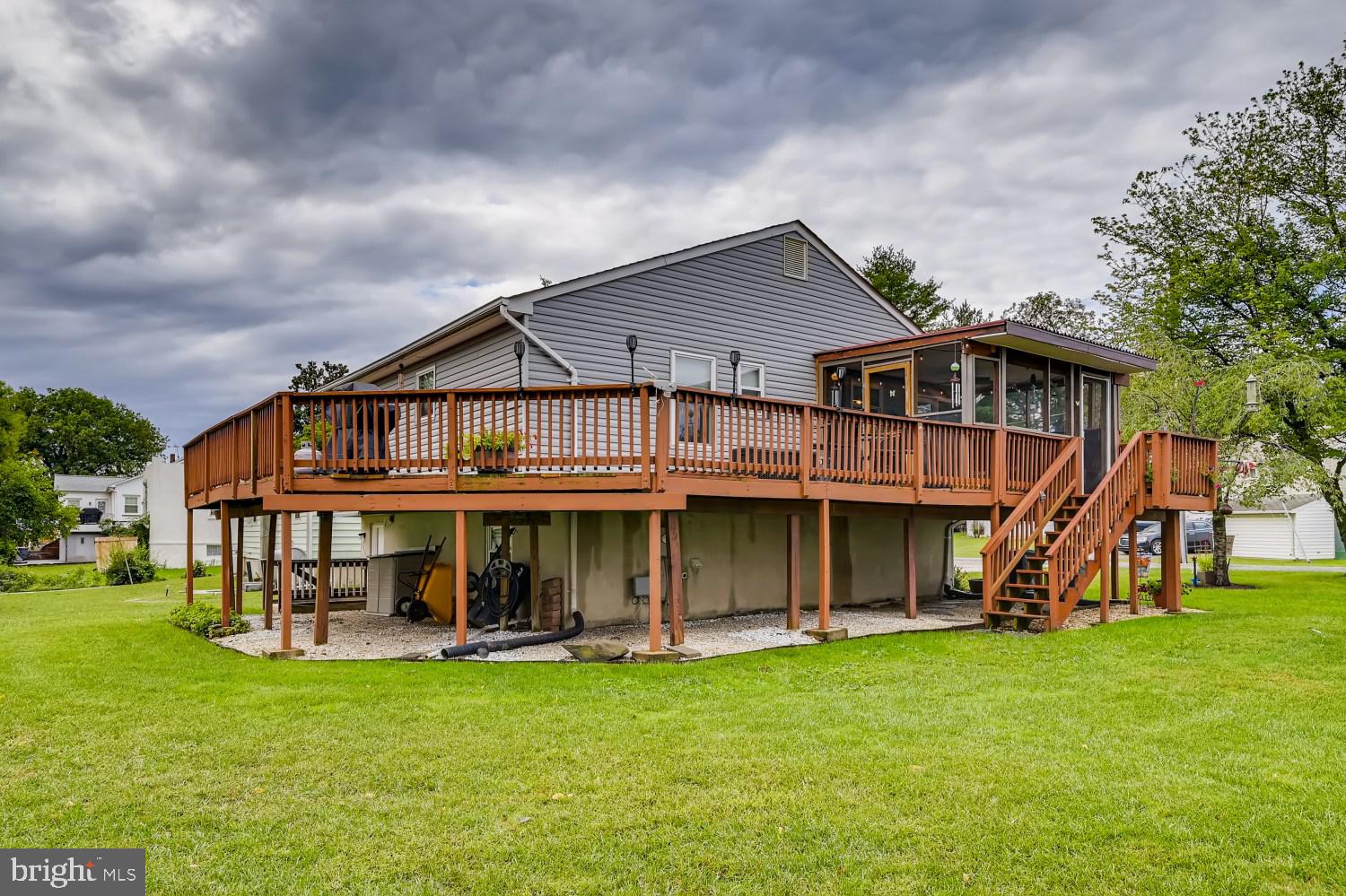 521 Valcour Road Catonsville, MD 21228 - Photo 3 of 33 Gallery Image 3