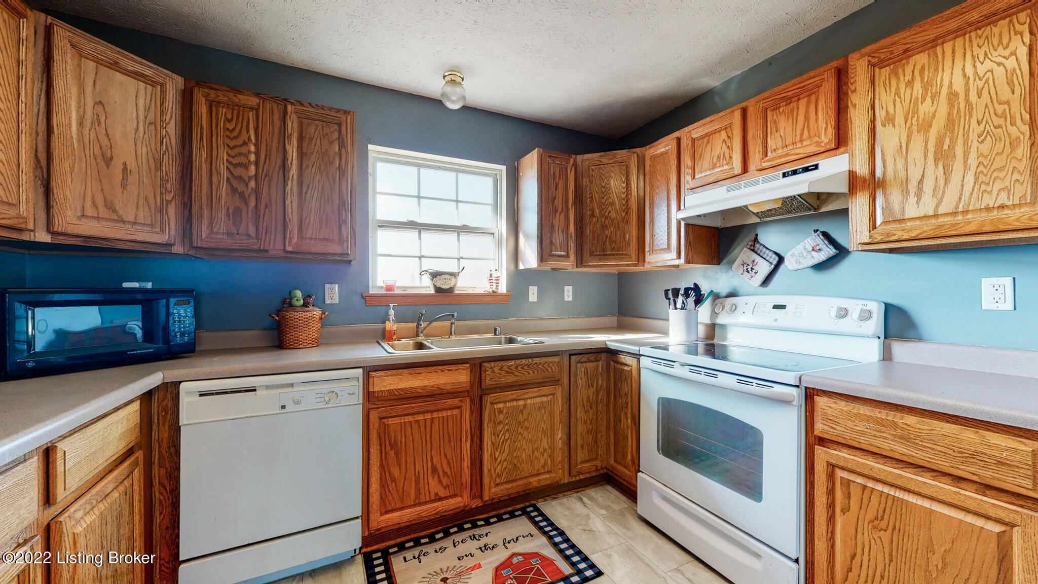 1769 Powell Road Turners Station, KY 40075 - Photo 3 of 42 Kitchen