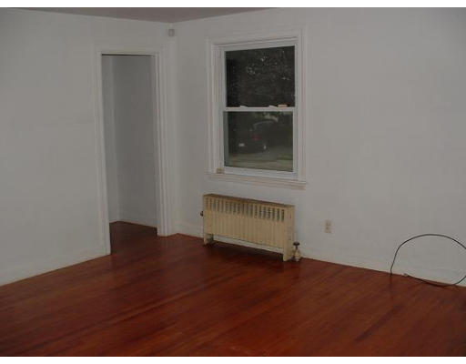 38 Hunnewell Road Worcester, MA 01606 - Photo 4 of 4 Gallery Image 4