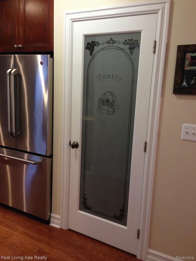 632 7th Street Rochester, MI 48307 - Photo 13 of 41 Kitchen walk-in pantry