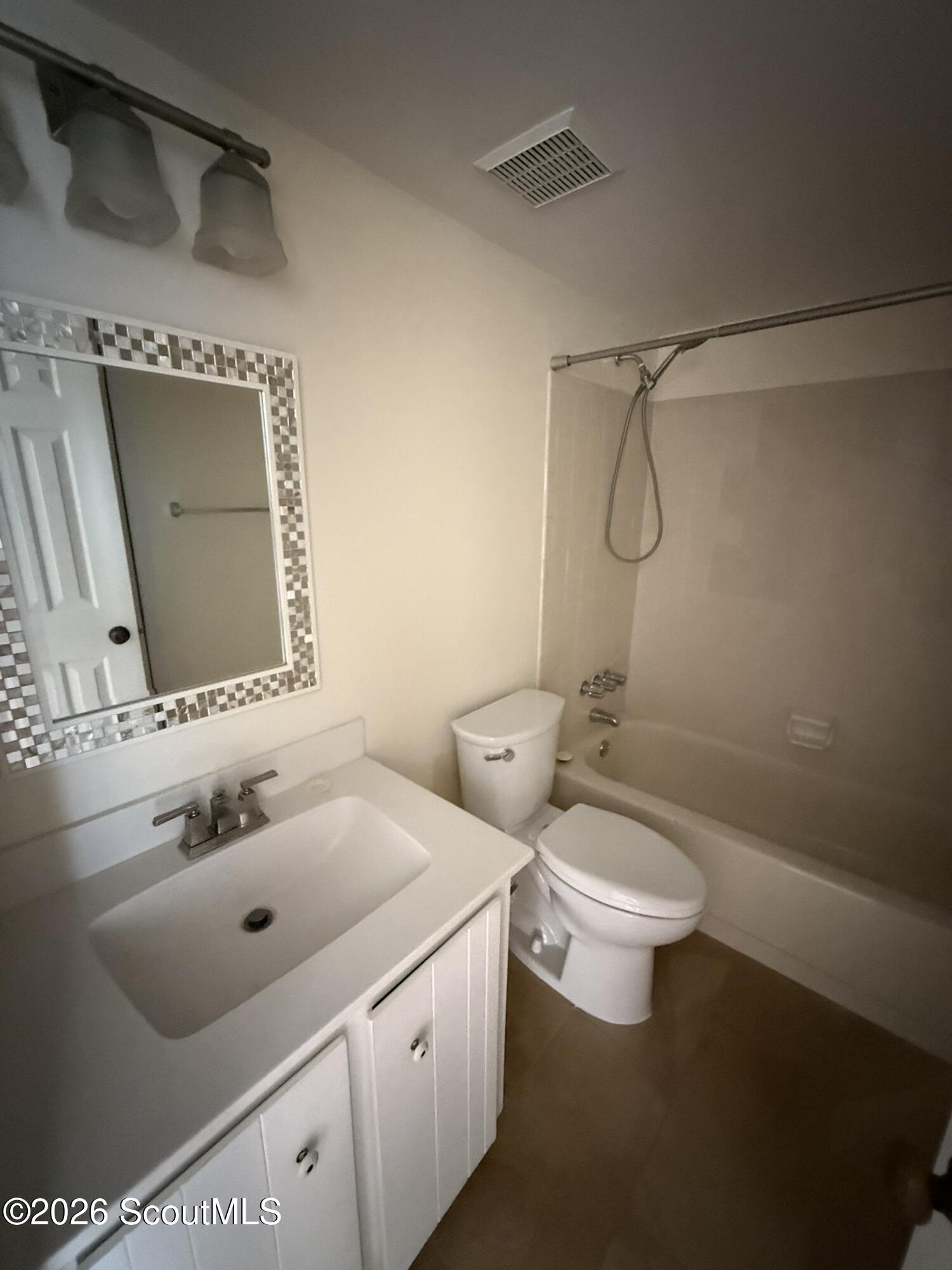 227 Walmar Grove St. Simons Island, GA 31522 - Photo 8 of 9