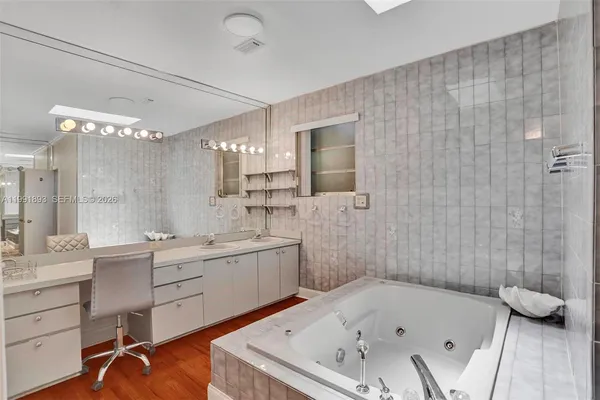 $15,000 | 3920 Monserrate Street, Coral Gables, FL 33134