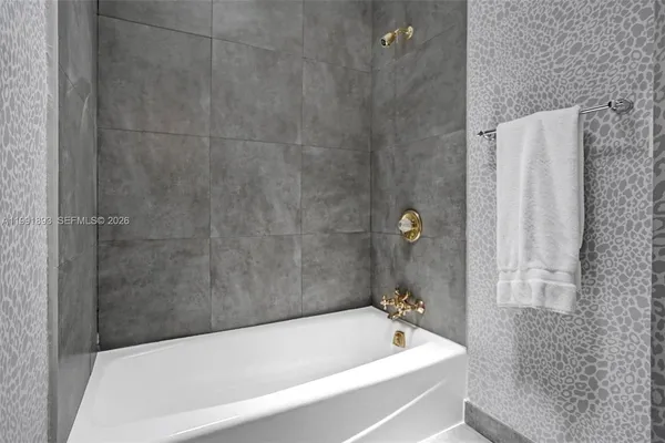 $15,000 | 3920 Monserrate Street, Coral Gables, FL 33134