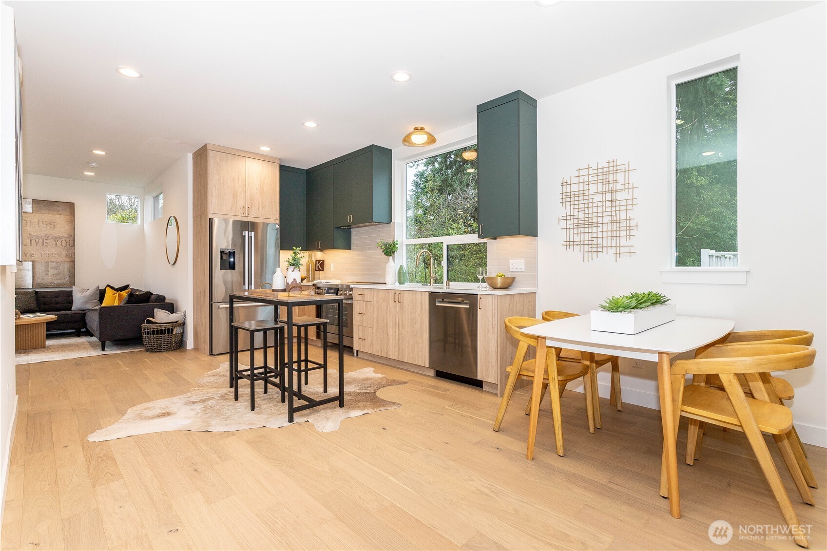 7341 21st Avenue Northeast Seattle, WA 98115 - Photo 11 of 33