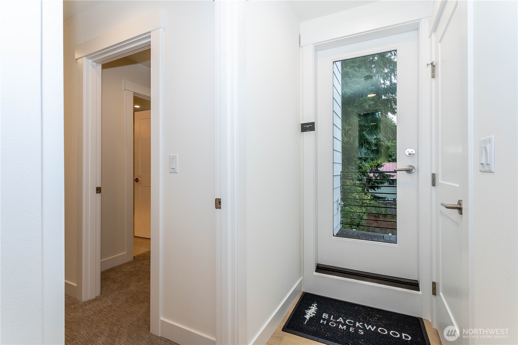 7341 21st Avenue Northeast Seattle, WA 98115 - Photo 24 of 33