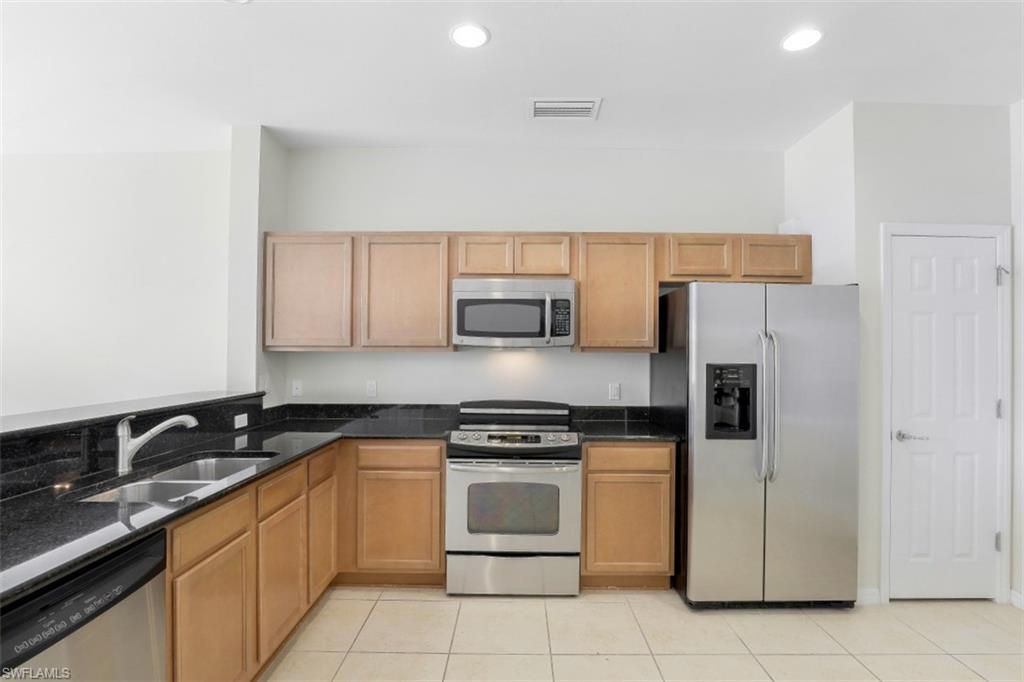 16123 Ravina Way, Unit 32 Naples, FL 34110 - Photo 7 of 26 Gallery Image 7