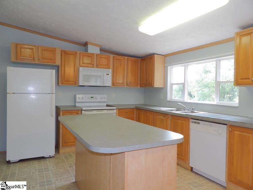 227 Snow Creek Road Seneca, SC 29678 - Photo 15 of 31 Gallery Image 15