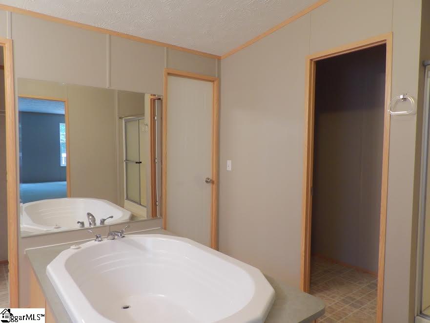 227 Snow Creek Road Seneca, SC 29678 - Photo 27 of 31 Gallery Image 27