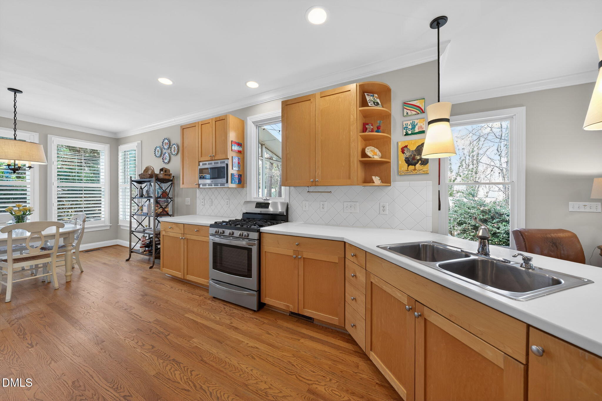 403 Rossburn Way Chapel Hill, NC 27516 - Photo 15 of 47 18-web-or-mls-403 Rossburn-10