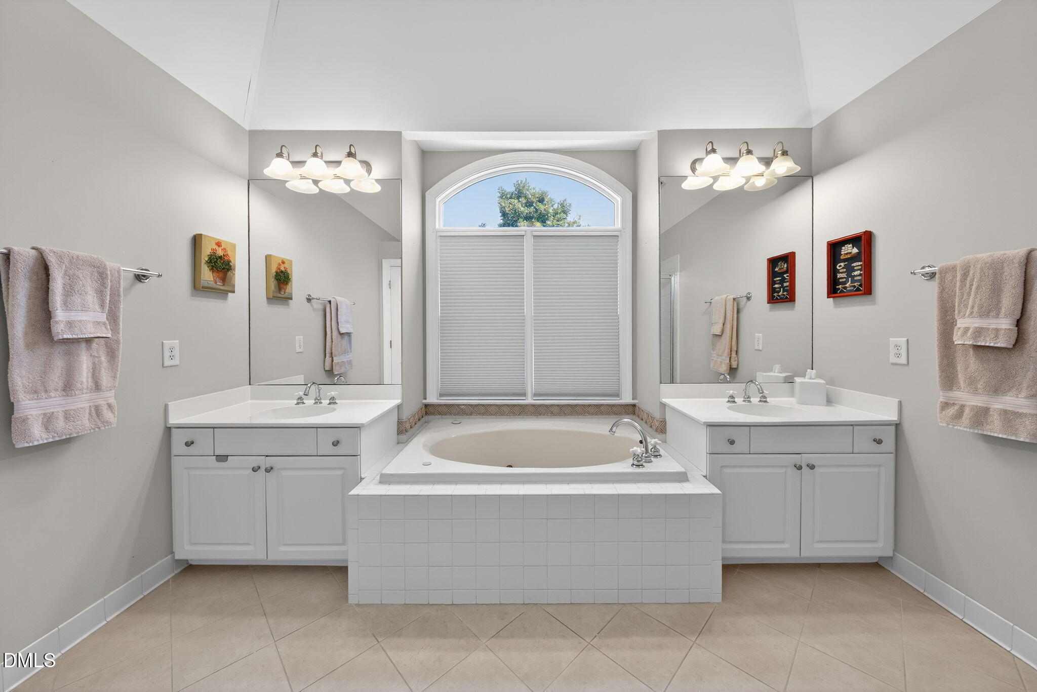 403 Rossburn Way Chapel Hill, NC 27516 - Photo 38 of 47 47-web-or-mls-403 Rossburn-39